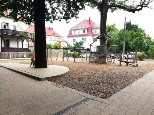 Pausenhof / Spielplatz