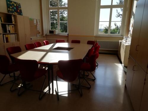 Lehrerzimmer (Altbau - EG)