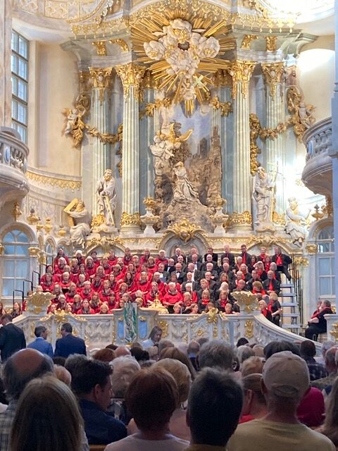 Der Neue Chor Dresden, Spires Music Coventry beim Konzert in der Frauenkirche