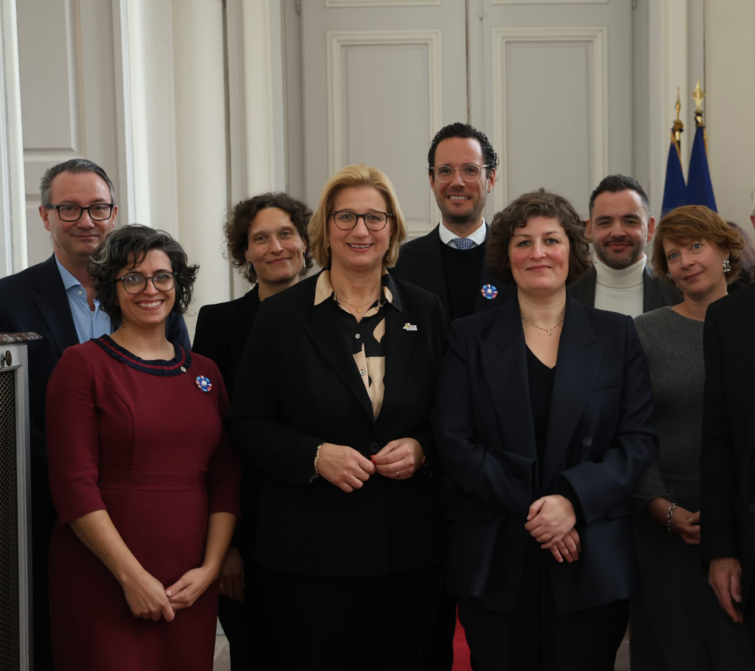 Gruppenfoto der anwesenden Repräsentanten von Straßburg und seinen Partnerstädten