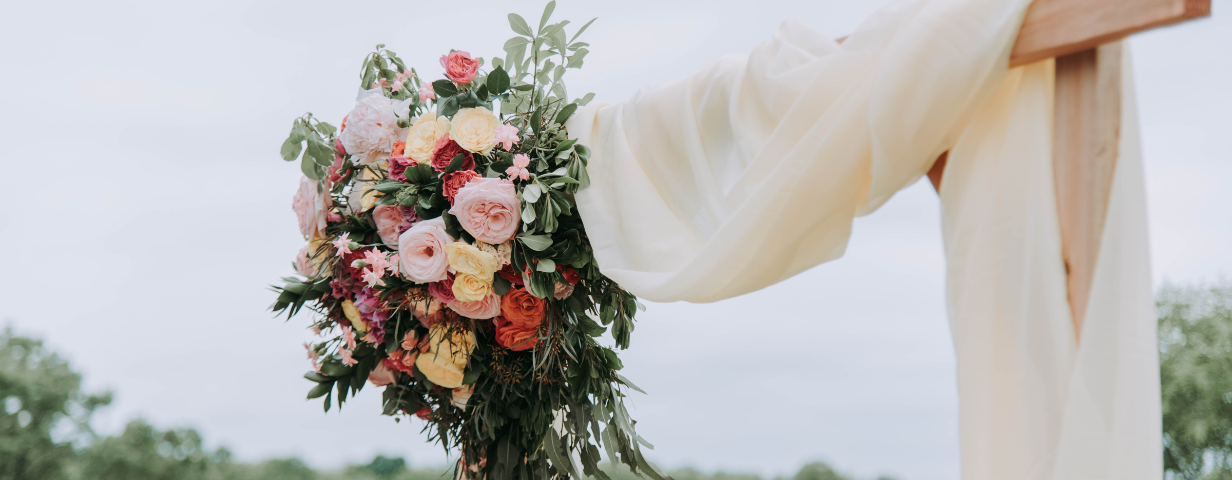 Heiraten in Dresden mit Hochzeits-Blumen und Brautstrauss