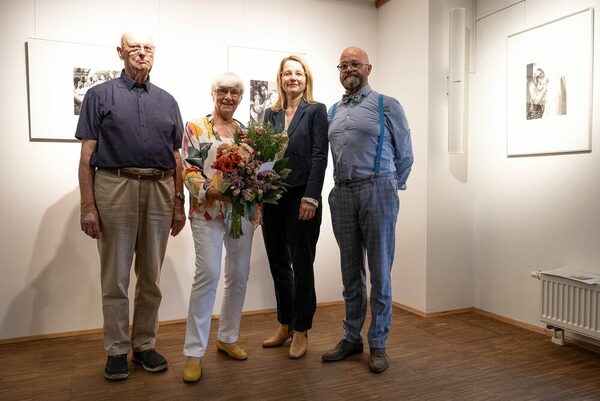 Nach der Ausstellungseröffnung: Günter Ackermann, Carla Arnold, Annekatrin Klepsch und Prof. Thomas Kübler