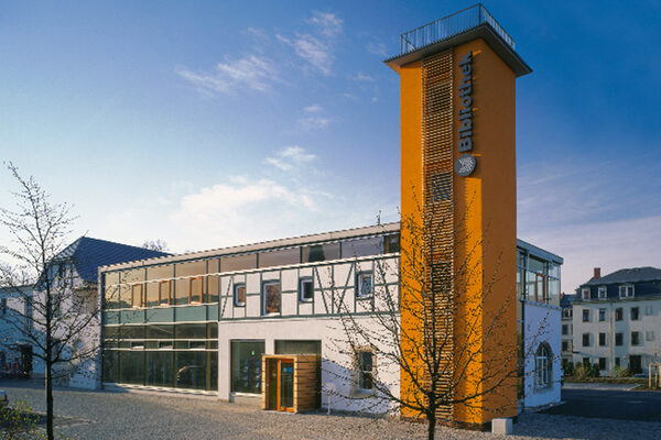 Die sanierte Alte Feuerwache, heute genutzt als Stadtteilbibliothek