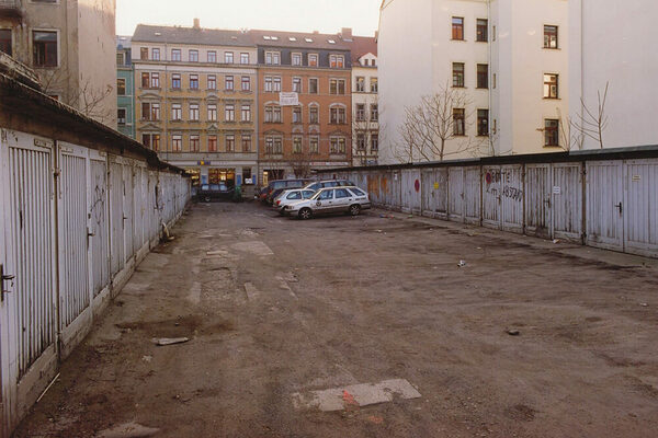 Garagen an der Louisenstraße 63b vor der Sanierung