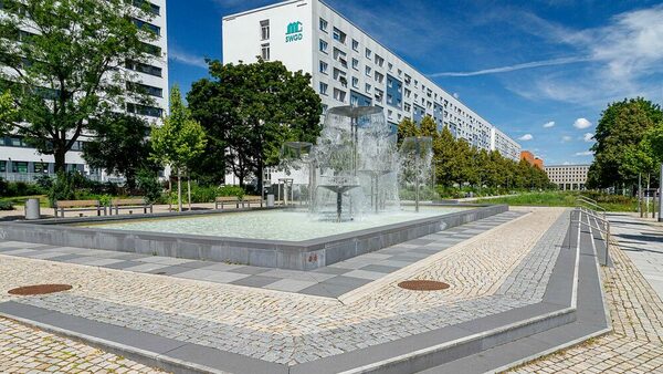 neuer Schalenbrunnen am Dippoldiswalder Platz