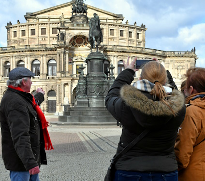 Stadtrundgang und Abendessen