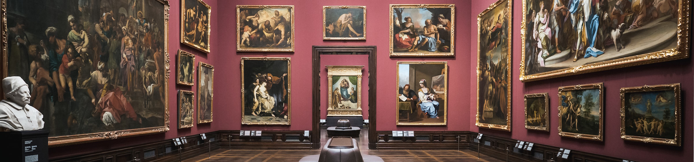 Die Gemäldegalerie Alte Meister mit Blick auf die Sixtinische Madonna von Rafael. Foto: Sebastian Weingart (DML-BY)